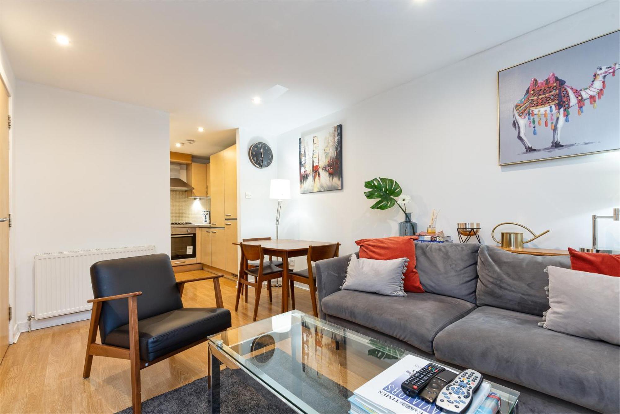 Modern 2 Bed Broompark/Central Apt. With Parking Glasgow Extérieur photo